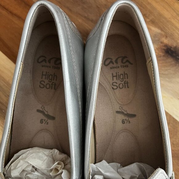 Ara The Alabama Sport Womens Loafer Flat Sz 6.5 Metallic Platinum Leather
